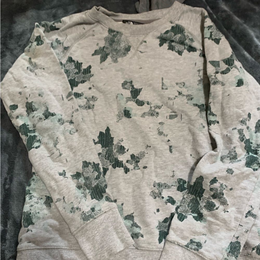 Vintage northface sweatshirt camouflage floral